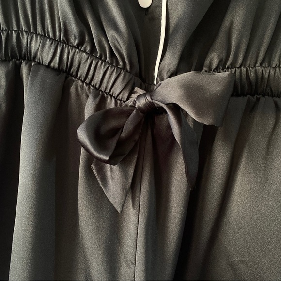 Victorias Secret Satin Sleep Romper Black Long Sleeve Bling Trim Size Small Glam - Picture 7 of 9